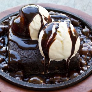 Sizzling chocolate brownie with ice cream