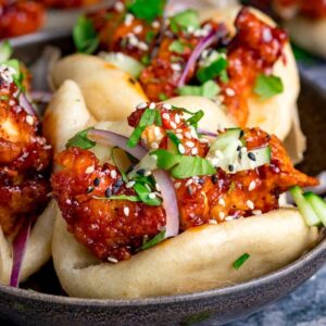 Roasted chicken and pepper bao
